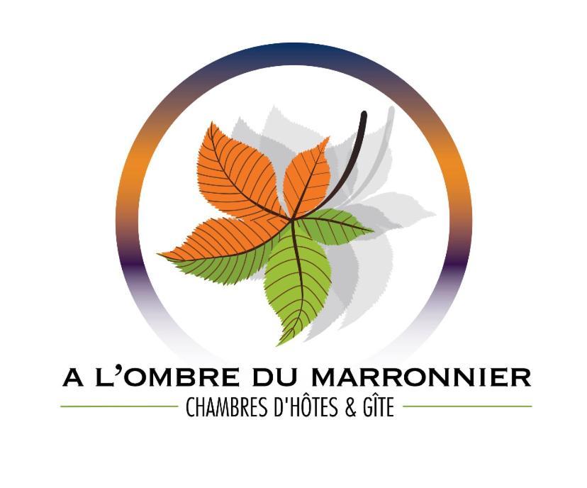 A L'Ombre Du Marronnier GITES La Peruse Extérieur photo